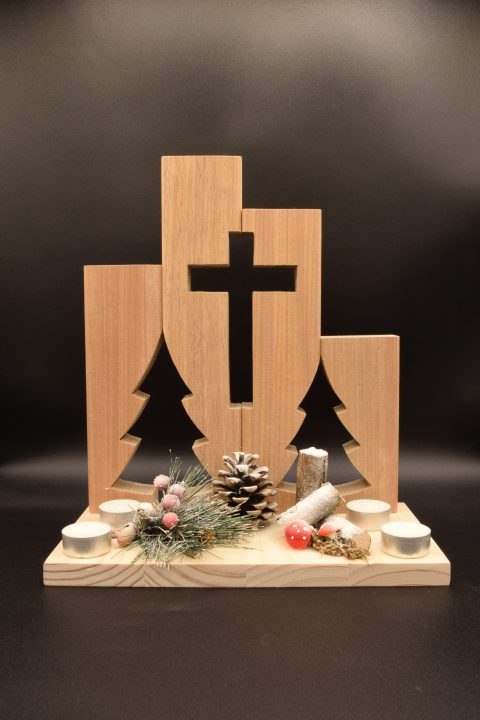 Sapin croix garni décoration en bois de Noël de Génèse Alsa Créa